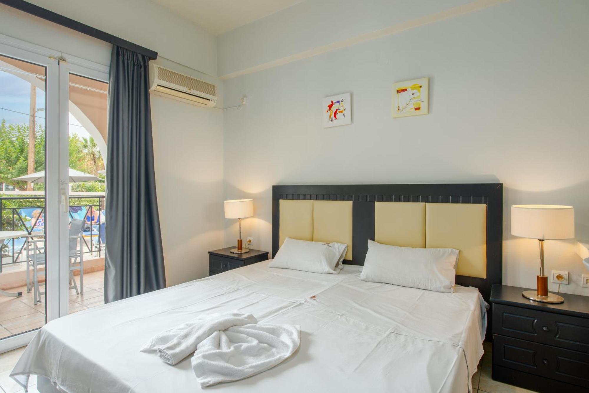 Apollon Hotell Plános Eksteriør bilde